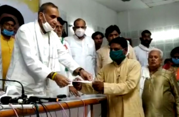 कमलनाथ से मुलाकात के बाद कांग्रेस में शामिल हुए बसपा के दो दर्जन से ज्यादा नेता 4 congress 6172443 355x233 m