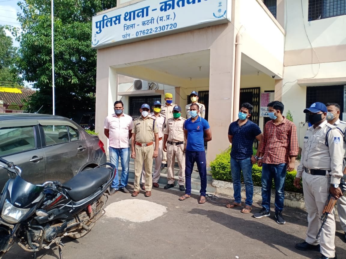 कटनी के चर्चित बाबर हत्याकांड का खुलासा, 3 आरोपी गिरफ्तार, रंजिशन वर्चस्व की लड़ाई थी वजह 7 IMG 20200722 WA0018