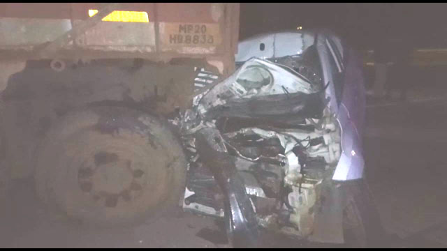 Three dead in car accident near Dhuma in seoni