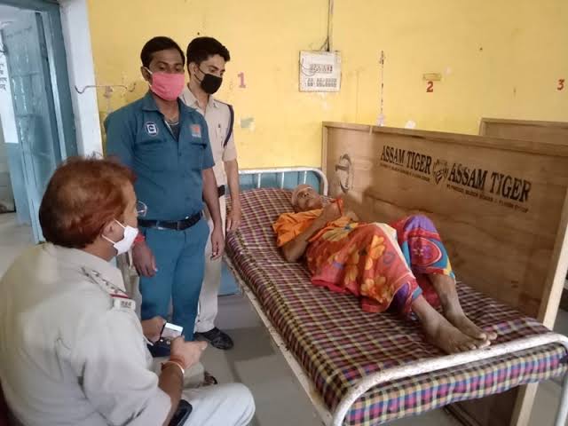 छतरपुर में बारिश से ढहा मकान, दो बुजुर्ग भाई दबे, एक की मौत 22 images 51