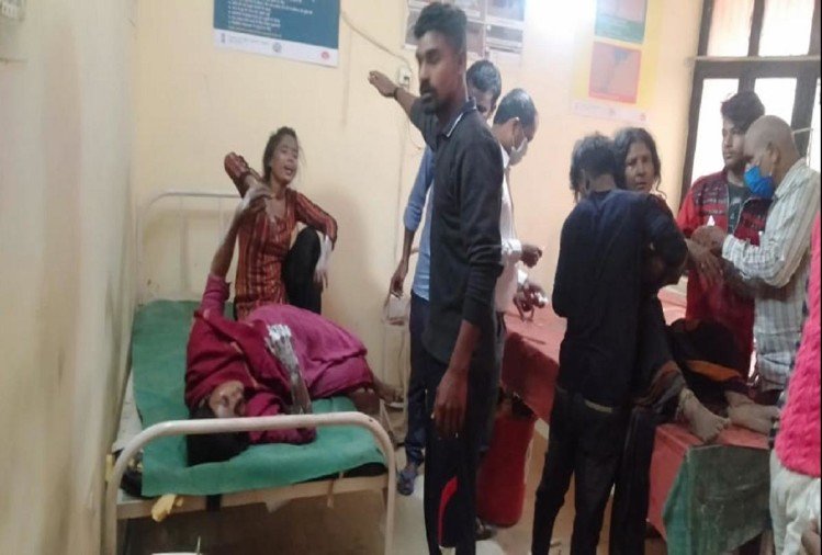 कुशीनगर में अवैध पटाखा फैक्टरी में विस्फोट, चार लोगों की मौत