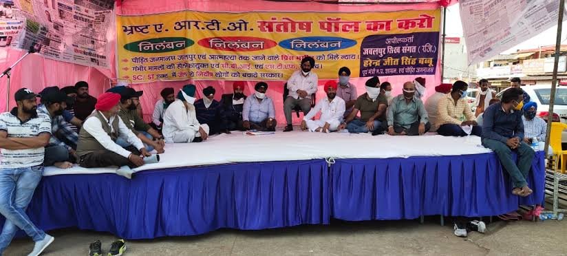 RTO के खिलाफ बब्बू के आंदोलन पर बिफरी भाजपा, थमाया नोटिस 7 images 44