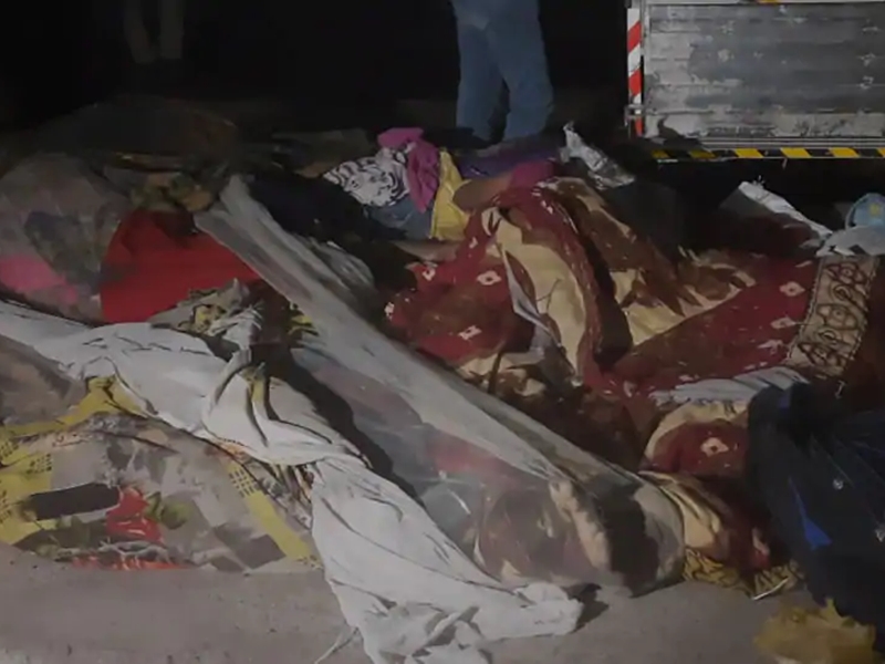 Road Accident : तेज रफ्तार ट्रक ने पति-पत्नी और बच्ची को रौंदा, मौत 22 19 01 2021 surat accident