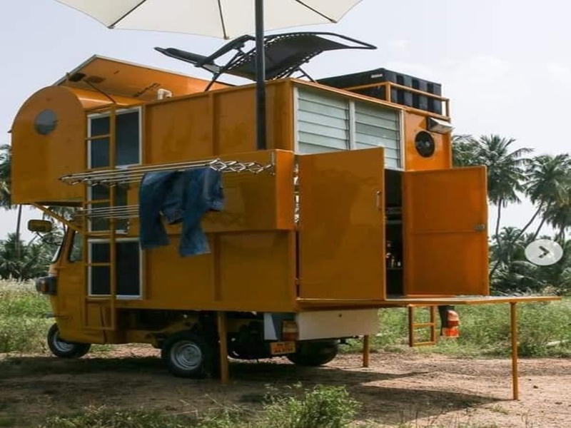 गजब: ऑटो को ही बना दिया आलीशान घर, आनंद महिंद्रा ने की खूब तारीफ, देखें वीडियो 22 27 02 2021 auto house