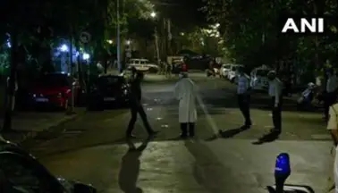 सचिन वाझे को ओवर साइज कुर्ता पहनाकर चलवाया, NIA ने ऐसे किया अंबानी के घर के बाहर क्राइम सीन रीक्रिएट 22 20210320 081400