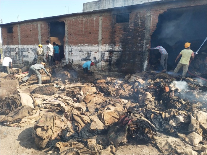 Katni Fire in Gunny Godown 2