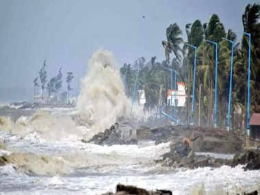 Cyclone Biporjoy Impact: मध्य प्रदेश में भी तूफान का असर दिखेगा, कई संभागों में तेज हवा बारिश की चेतावनी 16 images 2023 06 15T225939.305