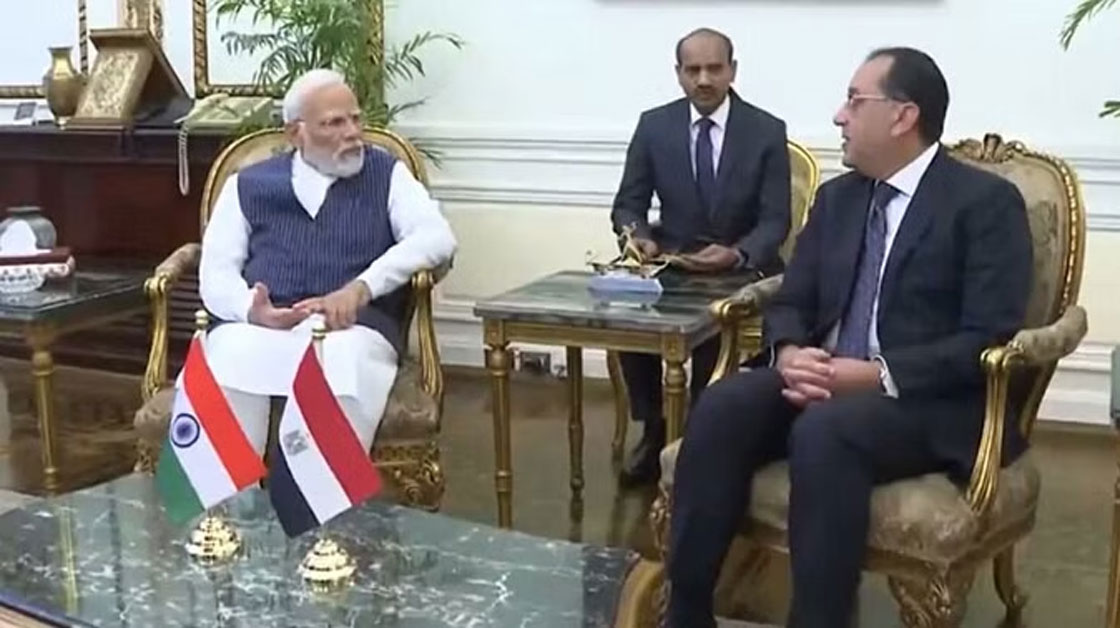 PM Modi Egypt Visit Live: पीएम ने मिस्र के समकक्ष के साथ की बैठक, प्रवासी भारतीय बोले- मोदी हमारे हीरो.. 22 pm modi in egypt live
