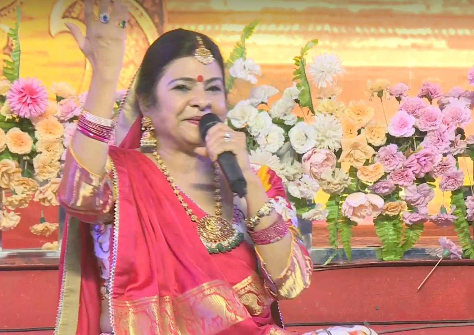 पद्मश्री मालिनी अवस्थी ने कहा- तीर्थ में भगवान की प्रतिमा तो सामान्य किंतु भक्त मां शबरी का मंदिर, यह अनूठा है 16 wp 1686846544639