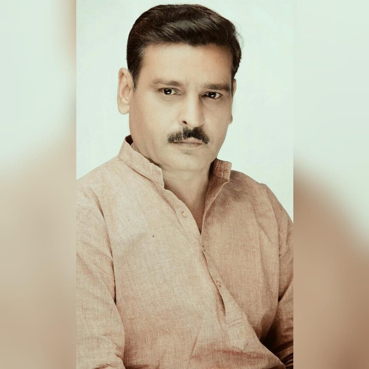 दुःखद खबर: Katni नगर निगम के पूर्व अध्यक्ष वेंकट खंडेलवाल का हार्टअटैक से निधन 22 wp 17029636019717563355612103920946