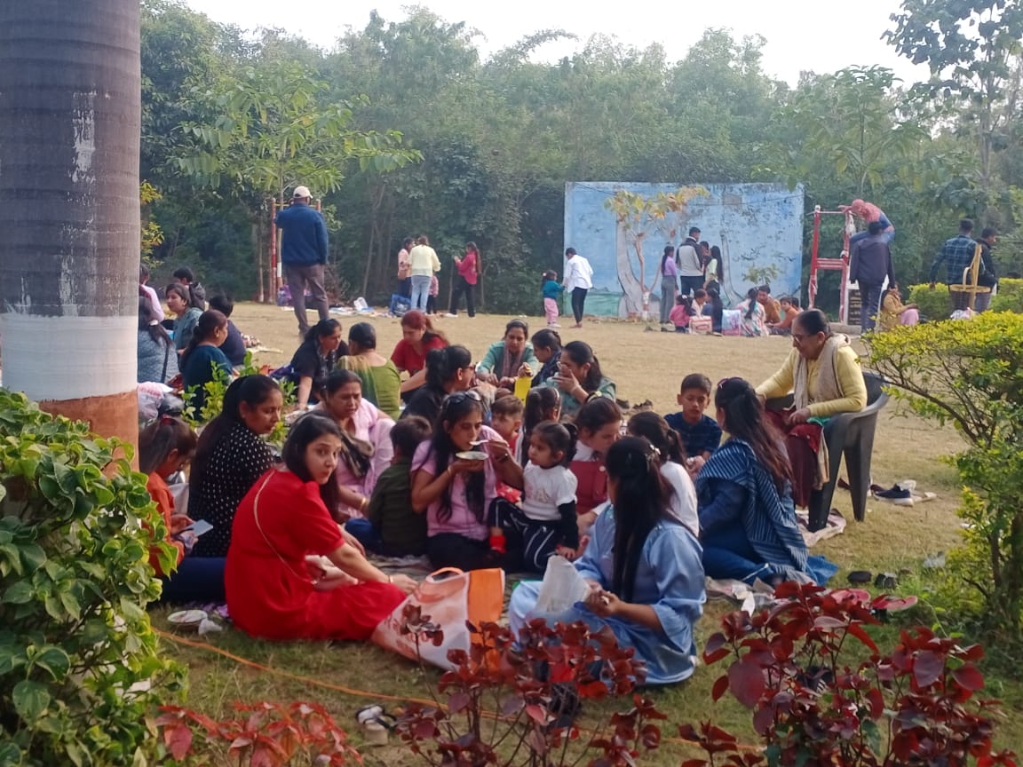 Katni New Year Welcome Photos: जश्न के साथ हुई नए साल 2024 की शुरुआत, स्वागत में जमकर झूमे कटनी के लोग, तस्वीरों में जश्न 1 IMG 20240101 WA0028