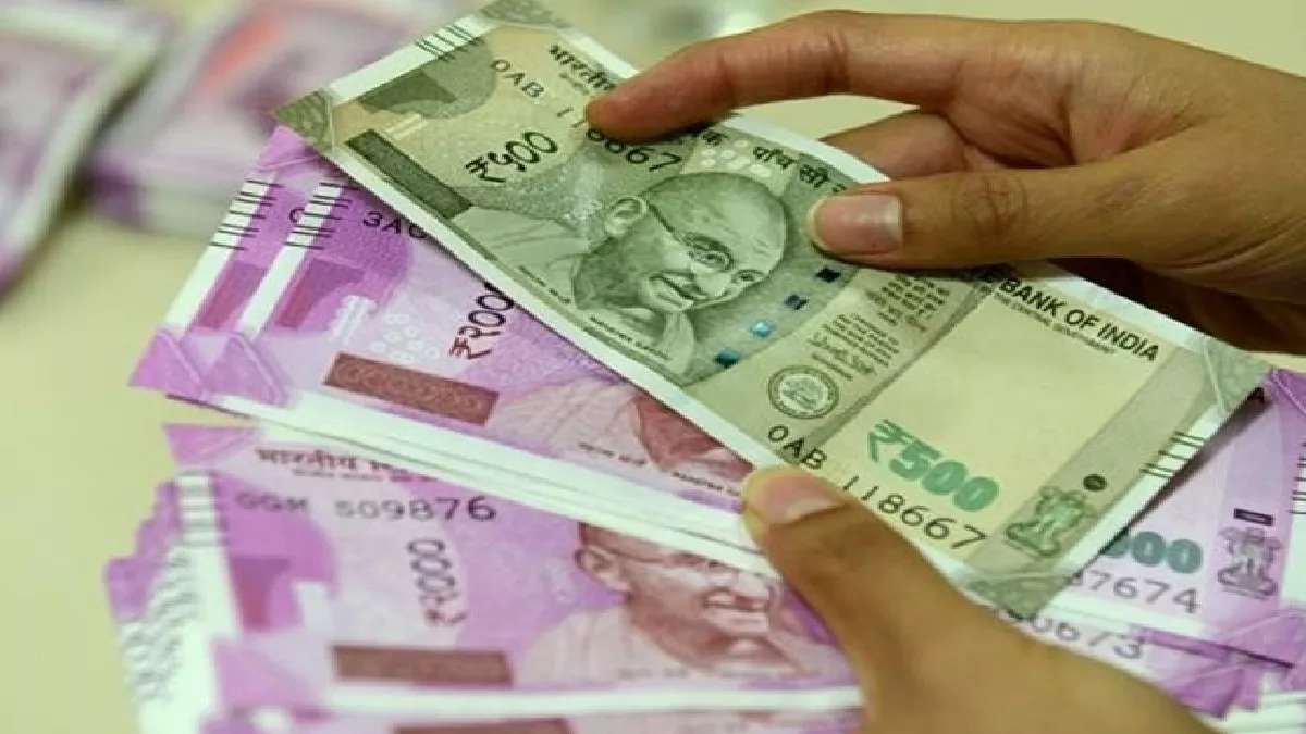 MP: एमपी के संविदा कर्मचारियों के लिए बड़ी खुशखबरी, कर्मचारियों के वेतनमान में 8% की वेतन वृद्धि