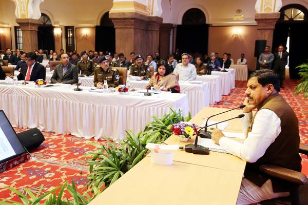 CM Mohan Yadav: DJ बजाने वालों के लिए मोहन सरकार का खास प्लान, दूसरे रोजगार से जोड़े जाएंगे युवा, अधिकारियों को निर्देश 22 Moahan Yadav Meeting