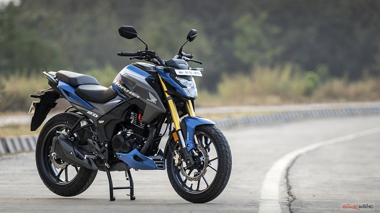 Bajaj Pulsar का मार्केट उतारने आई Honda Hornet 2.0 पावरफुल इंजन और 57.35 किलोमीटर माइलेज के साथ