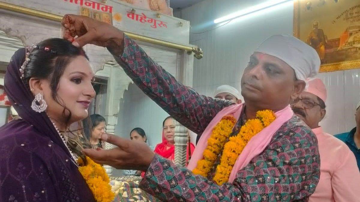 13 06 2024 groom fall from train khandwa 2024613 83044