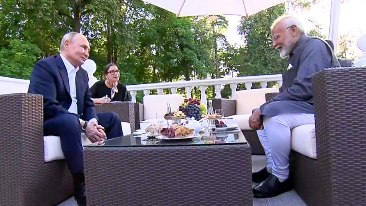 modi putin meeting
