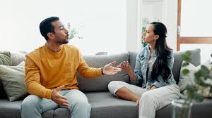 आइए जाने न्यू पेरेंट्स रखें किन बातों का ध्यान जिसे कम होंगे झगड़े