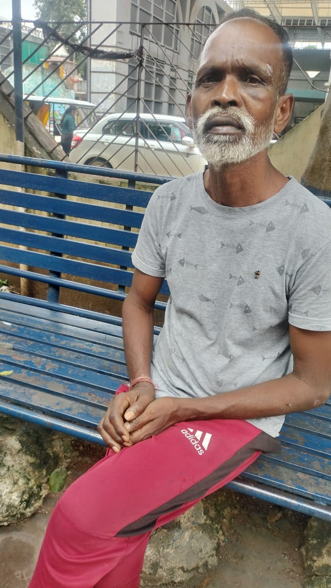 लूट और मारपीट का शिकार वृद्ध: मुड़वारा ओवर ब्रिज पर पुलिस की अनदेखी से पीड़ित परेशान 22 IMG 20240803 WA0013