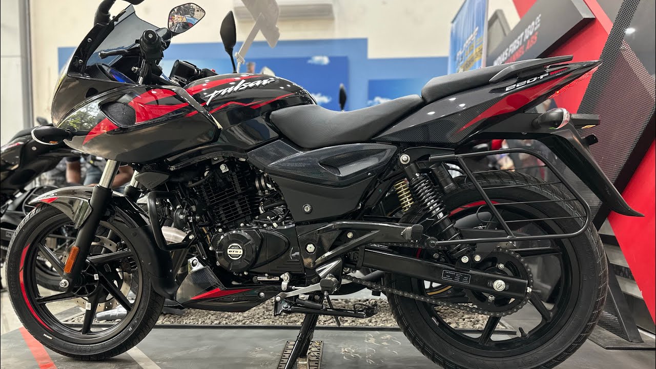 New Bajaj Pulsar 220F