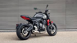 Triumph Trident 660