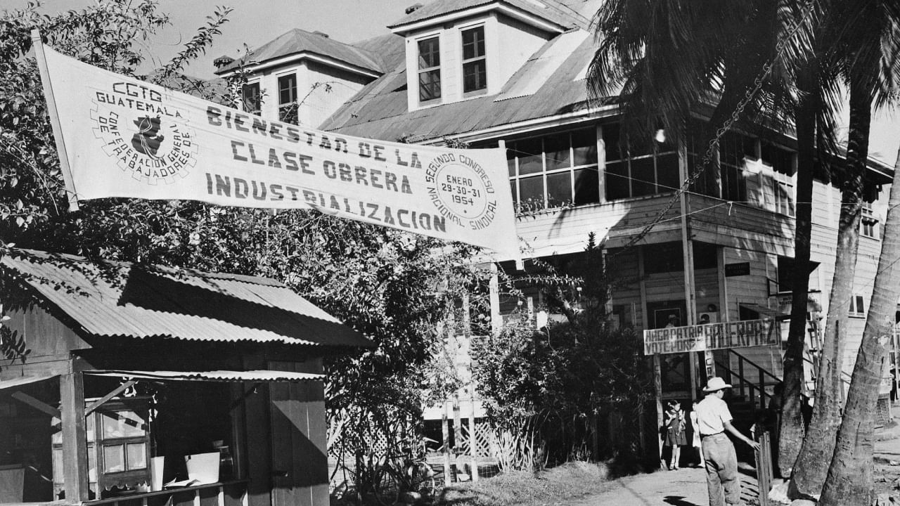 केले के लिए किया गया तख्तापलट: अमेरिका ने कैसे ग्वाटेमाला में बदल दिया सरकार 22 united front company