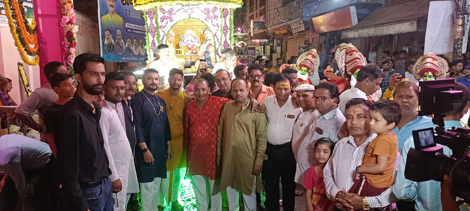 बिजली की चमक बादलों की गड़गड़ाहट के बीच उत्साह से निकली दधिकांदो महोत्सव की शोभायात्रा, जगह जगह फूटीं मटकी 25 IMG 20240901 WA0039