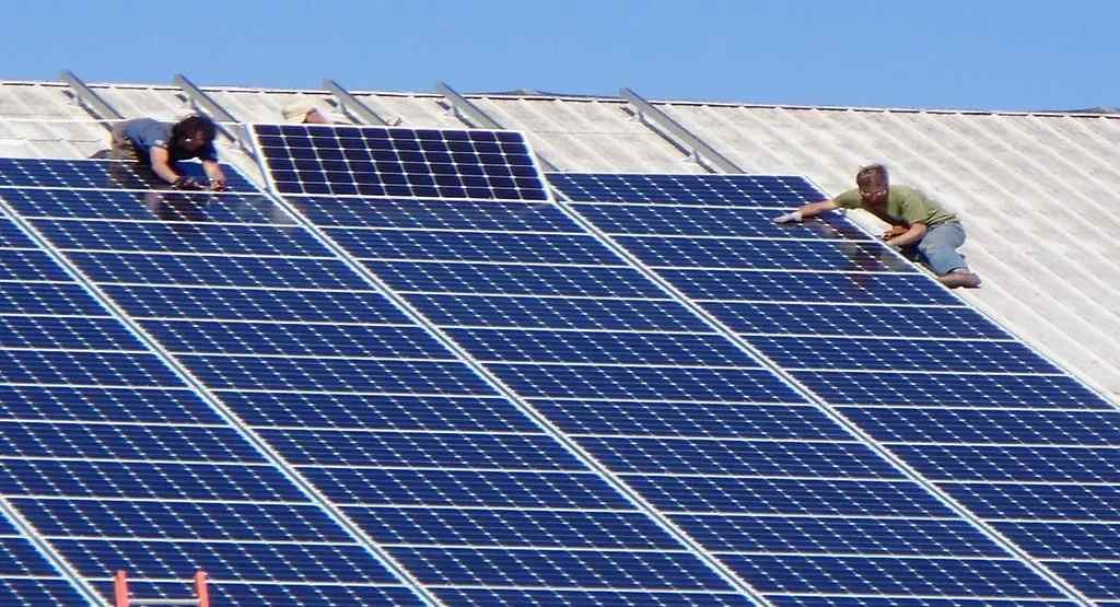 solar panel subsidy : सबसे कम कीमत में आपके घरों में खेतों में लगाए सोलर पैनल बिजली से पाय हमेशा के लिए मुक्ति 1 SOLAR PAINEL
