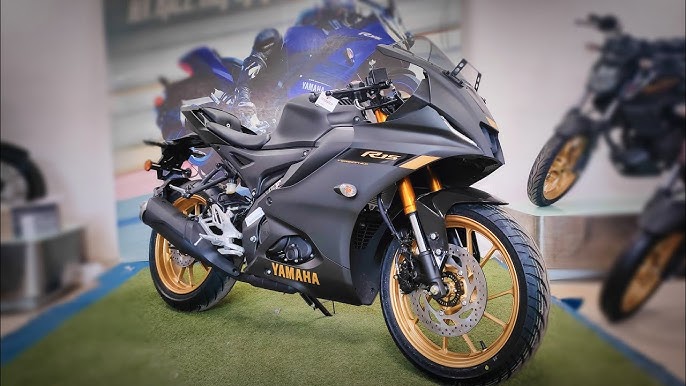 Yamaha R15 V4