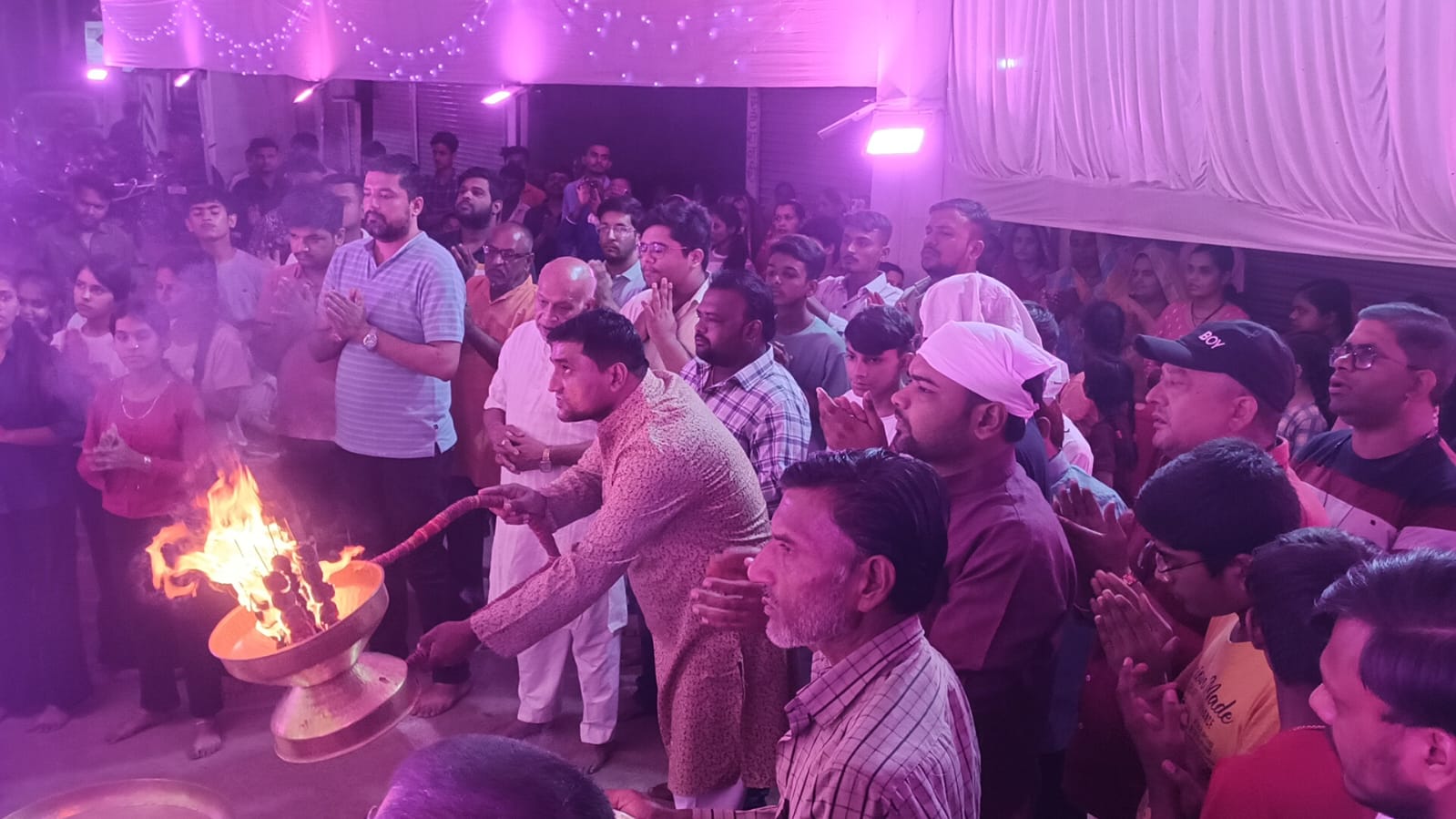 माता रानी की स्थापना क़े साथ हुआ महाआरती का आयोजन 22 IMG 20241009 WA0011