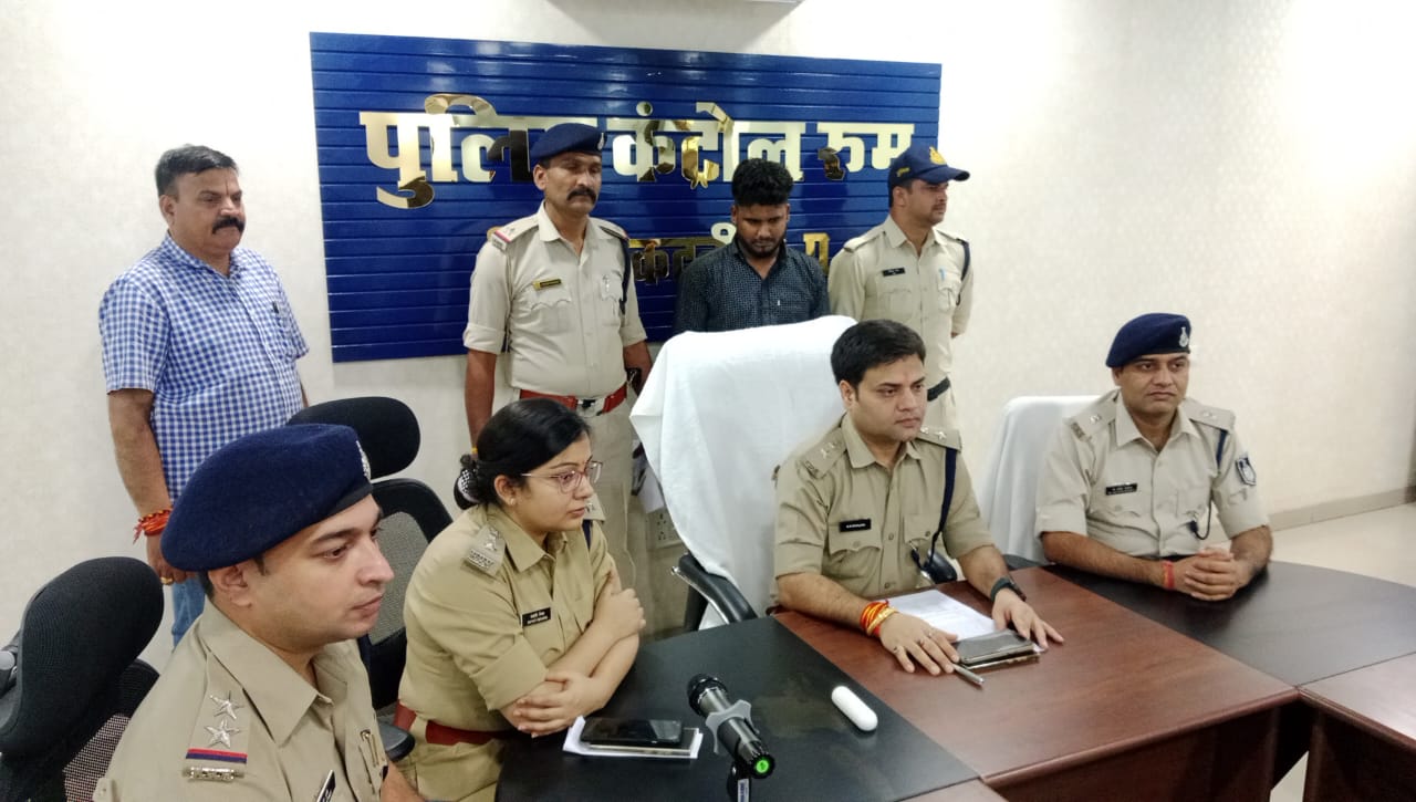 जबलपुर क़े कुख्यात शातिर बदमाश फिरोज उर्फ़ बल्लु को एनकेजे पुलिस ने पिस्टल ओर स्मैक क़े साथ दबोचा 22 IMG 20241011 WA0010