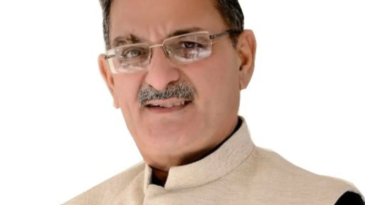 जम्मू-कश्मीर में कांग्रेस-एनसी गठबंधन पर बीजेपी का हमला-जम्मू में मोहब्बत की दुकान बंद हो गई, क्या पता कांग्रेस को NC निकाल दे… BJP का हमला 22 jk kavindra