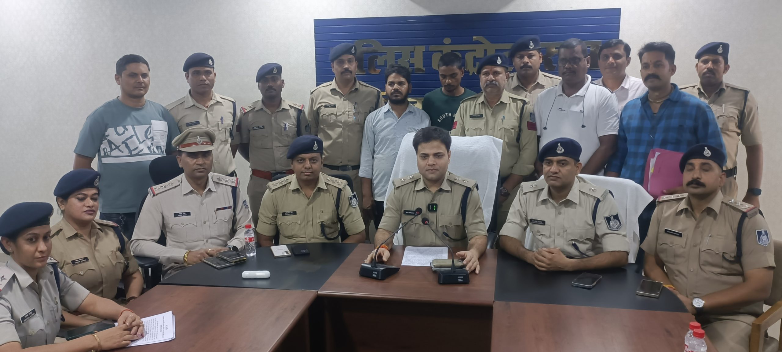 मारपीट क़े मामले समझौता ना करने पर गांव क़े ही दो युवकों ने की थी फूलचंद की हत्या, चार माह पुरानी अंधी हत्या का पुलिस ने किया खुलासा 22 IMG20241109143637 scaled