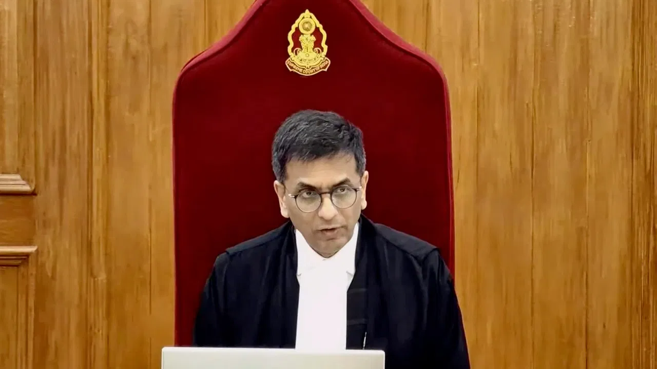 CJI चंद्रचूड़ की विदाई पर लाइव स्ट्रीमिंग: आखिरी दिन के खास पल, पीछे से आवाज आई जवानी का राज क्या है 22 cji dy chandrachud