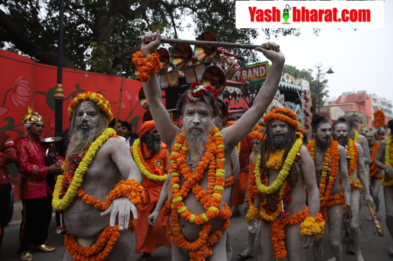 गंगा हमारी मां, कांग्रेस हिंदुओं के आस्था का मजाक बना रही: खरगे के डुबकी लगाने वाले बयान पर BJP का पलटवार 22 IMG 20250102 WA0019 1