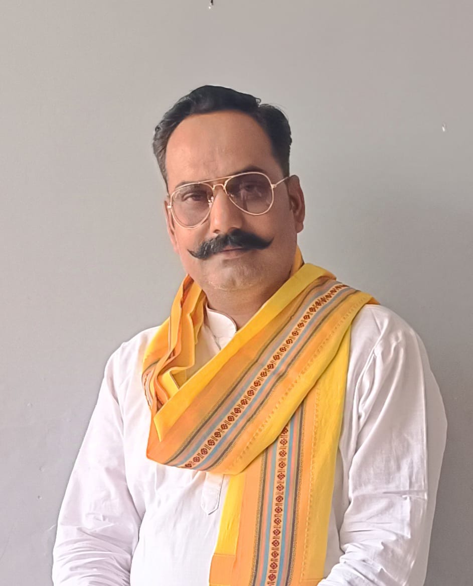 अधिवक्ता अनिल सिंह सेंगर पुनः बनाये गए आम आदमी पार्टी क़े जिलाध्यक्ष 22 IMG 20250107 WA0011