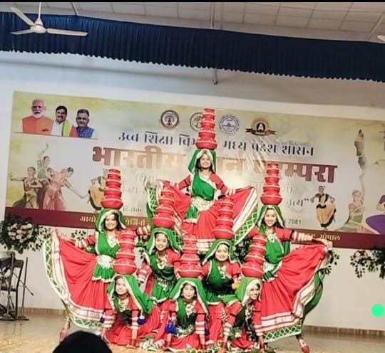 राज्य स्तरीय लोकनृत्य प्रतियोगिता मे कन्या महाविद्यालय ने प्रदेश मे प्राप्त किया दूसरा स्थान 22 IMG 20250118 WA0023