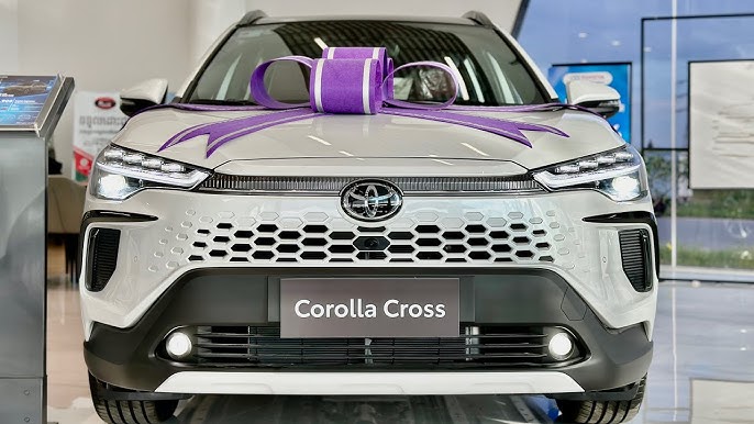 XUV 700 का सूपड़ा साफ करने launch हुई प्रीमियम फीचर्स वाली Toyota Corolla Cross की SUV कार