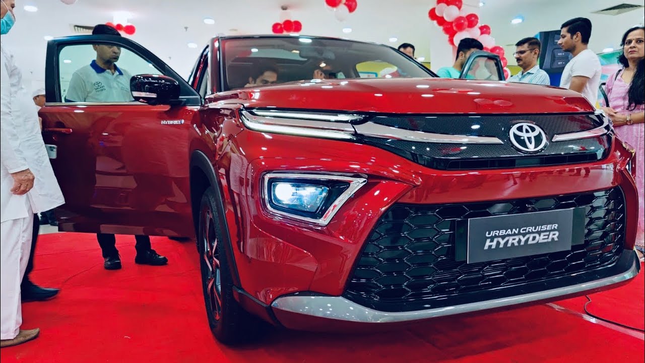 प्रीमियम look में launch हुई झन्नाटेदार फीचर्स वाली Toyota Urban Cruiser Hyryder की SUV कार