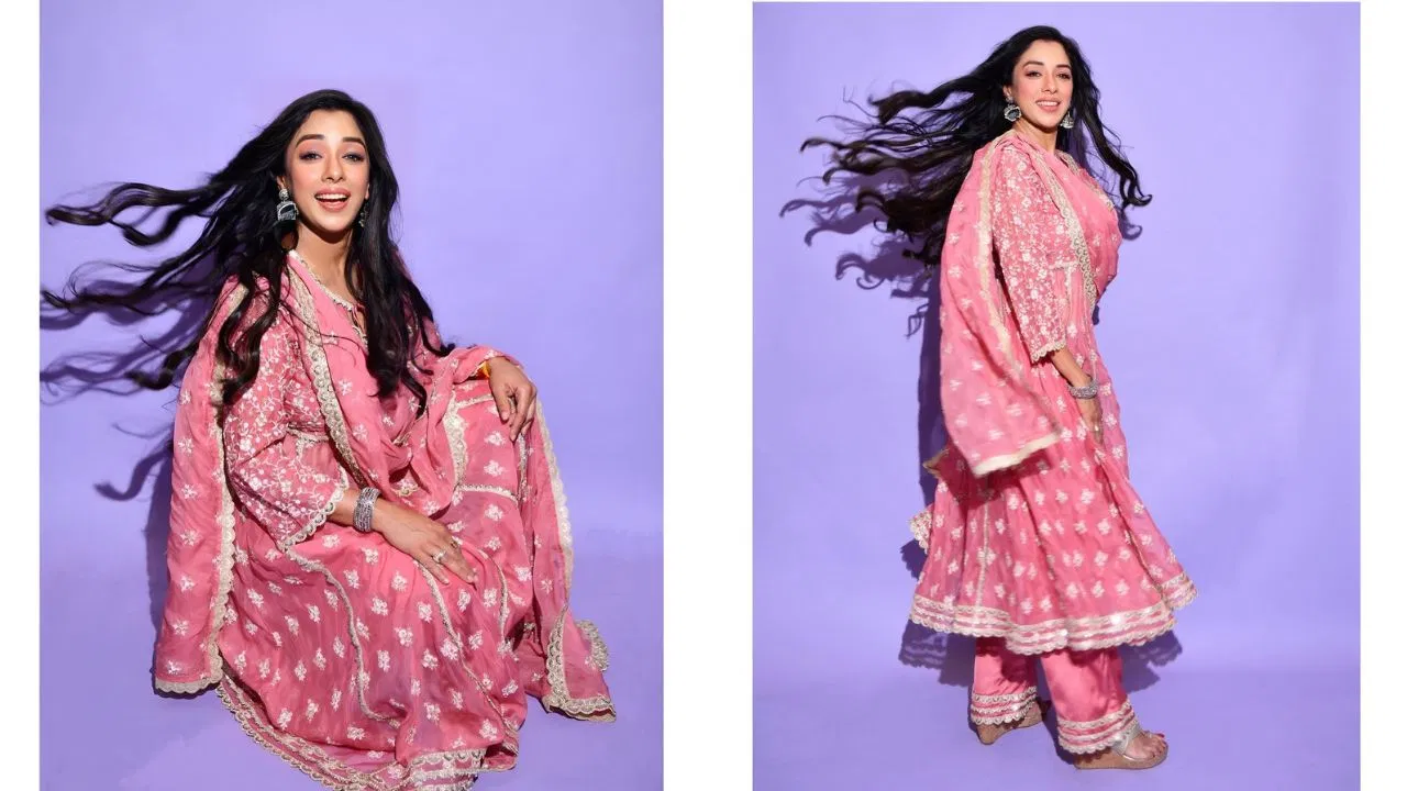 Trending Dress: महिलाएं पहनें रूपाली गांगुली जैसे सूट और साड़ियां, मिलेगा एक परफेक्ट और आकर्षक लुक