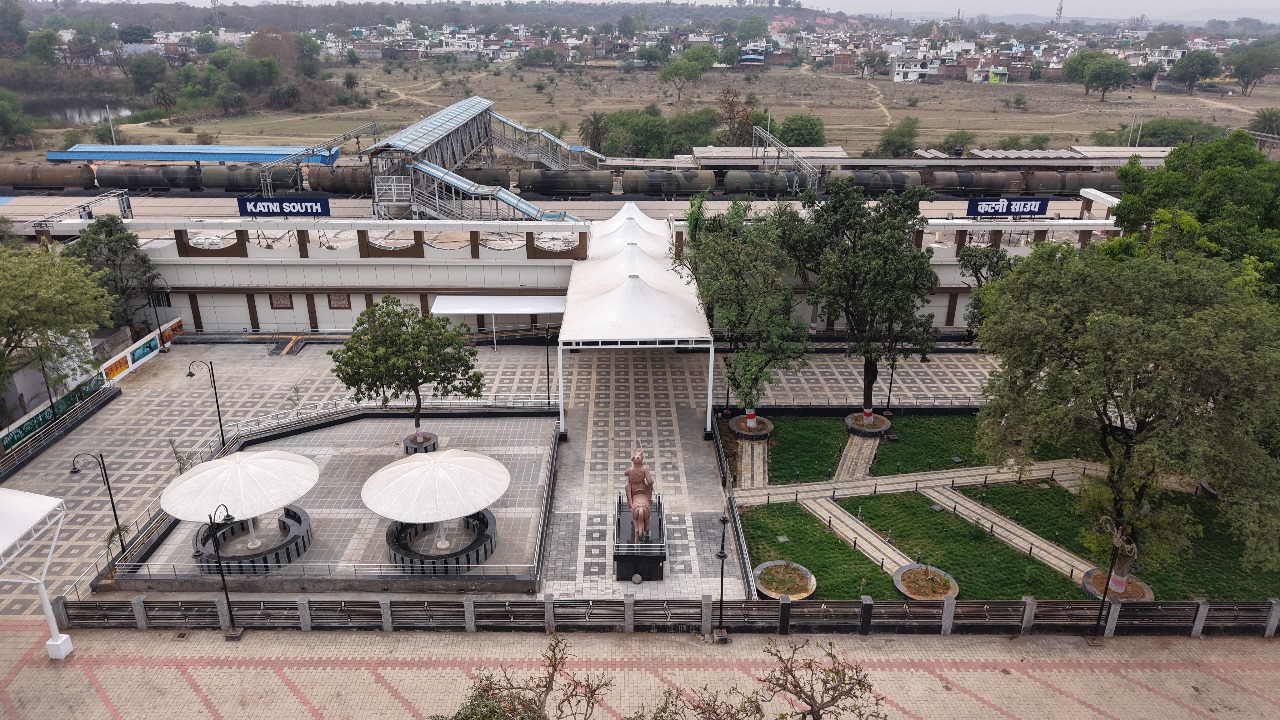 जबलपुर मंडल के कटनी साउथ एवं श्रीधाम पुनर्विकसित अमृत भारत स्टेशनों की नई पहचान,माननीय प्रधानमंत्री 22 मई को देशभर के 103 पुनर्विकसित रेलवे स्टेशनों का करेंगे उद्घाटन 22 IMG 20250520 WA0039