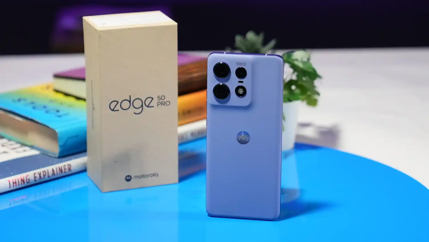 256GB स्टोरेज के साथ launch हुआ धांसू फीचर्स वाला Motorola Edge 50 Pro smartphone