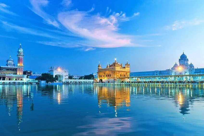 अमृतसर में भारतीय सेना ने स्वर्ण मंदिर की सुरक्षा का किया लाइव डेमो 42 अमृतसर में भारतीय सेना ने स्वर्ण मंदिर की सुरक्षा का किया लाइव डेमो