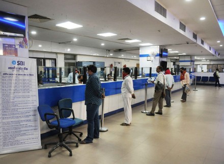 क्या हिंदी बेल्ट वालों के लिए साउथ में पोस्टिंग सजा, या फिर पेशेवर चुनौती? BJP ने कांग्रेस को घेरा