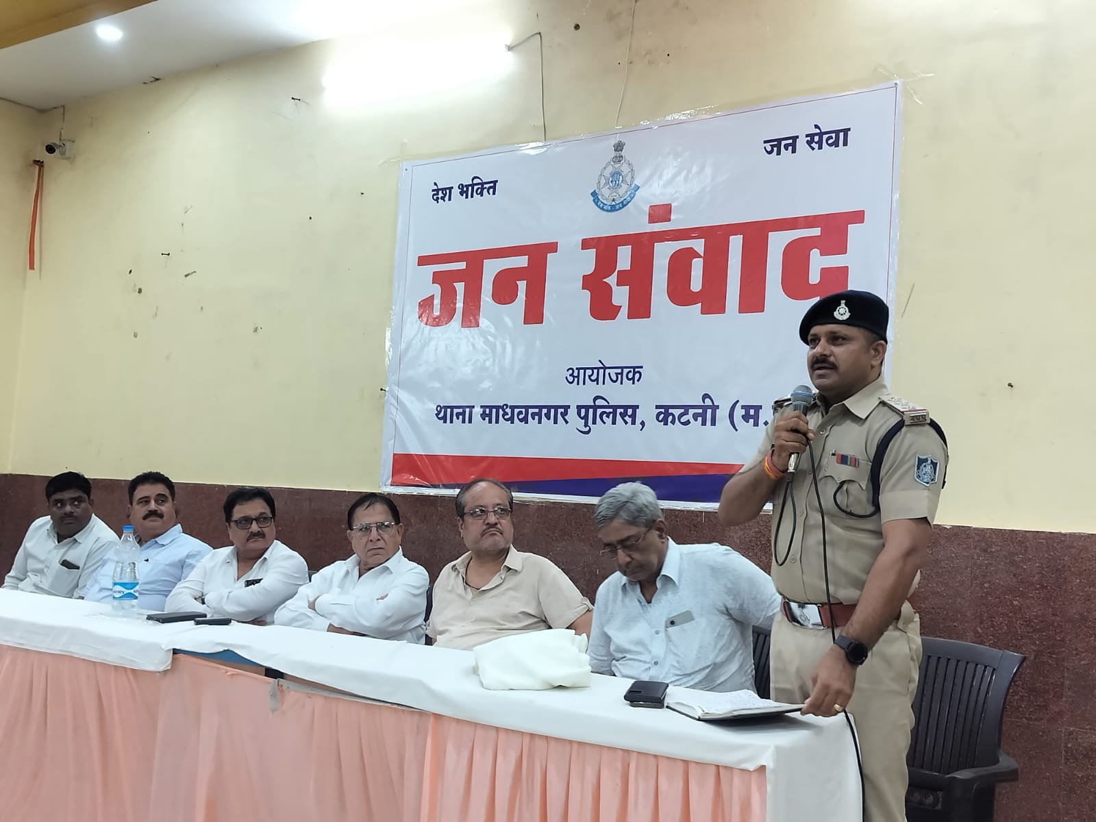 कानून व्यवस्था में सुधार के लिए जनमानस ने खुल कर रखे सुझाव ,रोहित चंचलानी मर्डर केश निष्पक्ष जांच की मांग उठी क्रिकेट सट्टा अवैध शराब बंद करने लोग हुए एकमत 1 IMG 20250713 WA0055