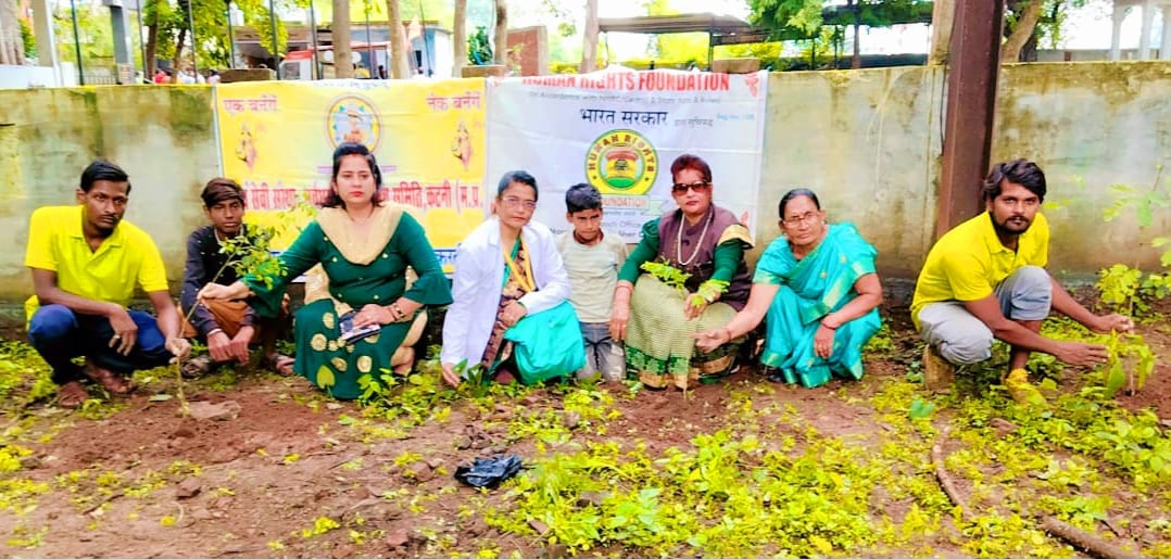 एक पेड़ वीर जांबाज सपूतों के नाम विजय कारगिल शौर्य दिवस कटनी मुक्तिधाम मे पौधारोपण कार्यक्रम आयोजित 22 IMG 20250727 WA0014