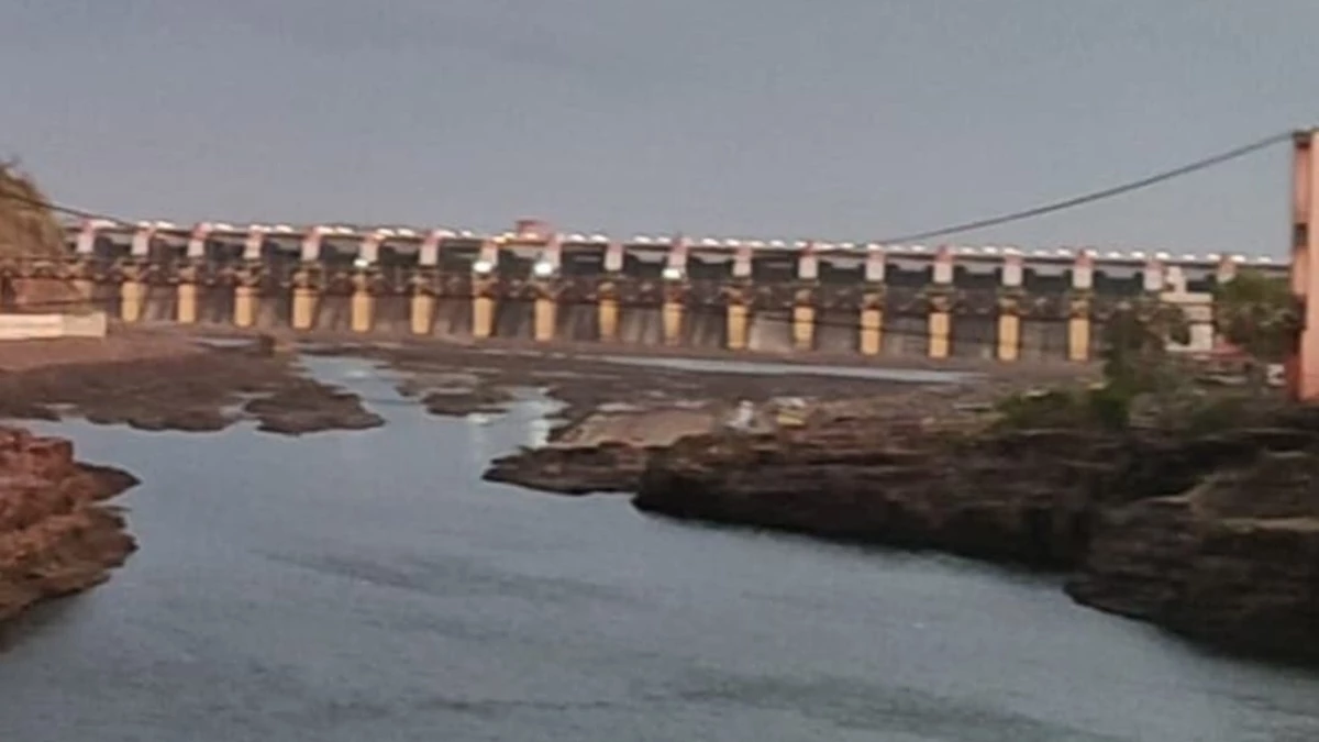 Dam gate open on Sunday: दोनों डैम के गेट रविवार को खुलेंगे -इंदिरा सागर और ओंकारेश्वर इलाके में सावधानी बरतें