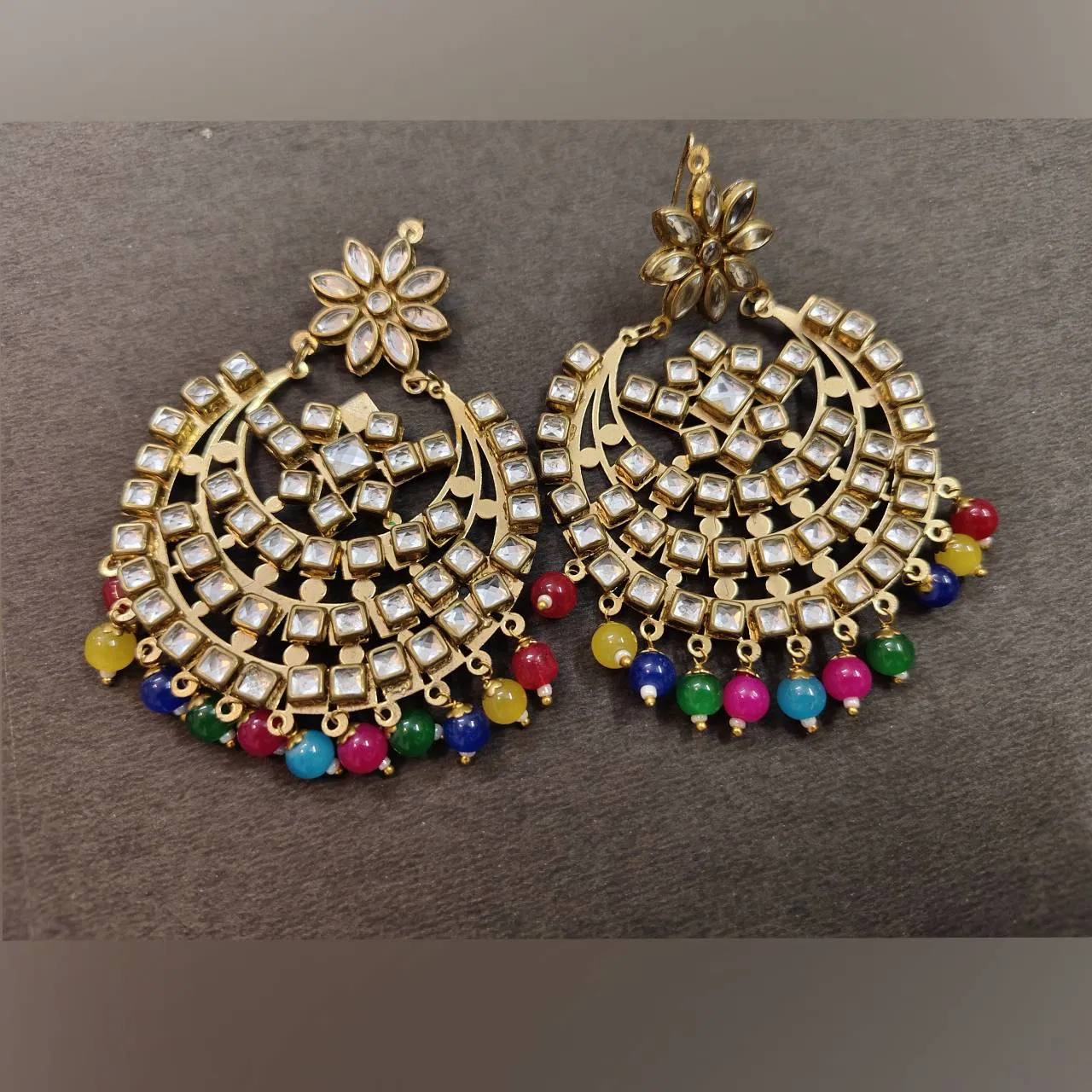 हरतालिका तीज पर पहनें ये 30 रूपए वाले खास ईयररिंग्स, साड़ी-सूट को दें एक नई पहचान