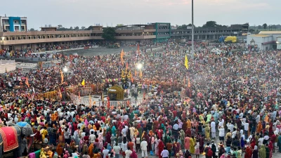 कुबेरेश्वर धाम में रुद्राक्ष वितरण के दौरान भगदड़: दो महिलाओं की मौत, दस से अधिक घायल