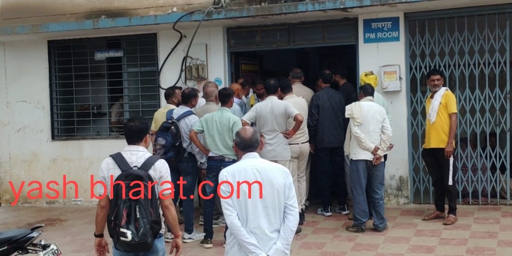 कंटेनर वाहन ने बाइक सवार को रौंदा, घटनास्थल पर हुई मौत 22 IMG 20250920 WA0102