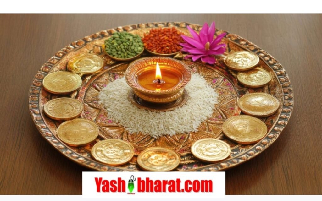दीपावली पर दीए के नीचे रख दें ये शुभ वस्तु, सालभर बनी रहेगी लक्ष्मी की कृपा